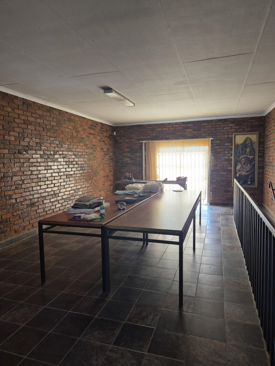 4 Bedroom Property for Sale in Wolmaransstad North West